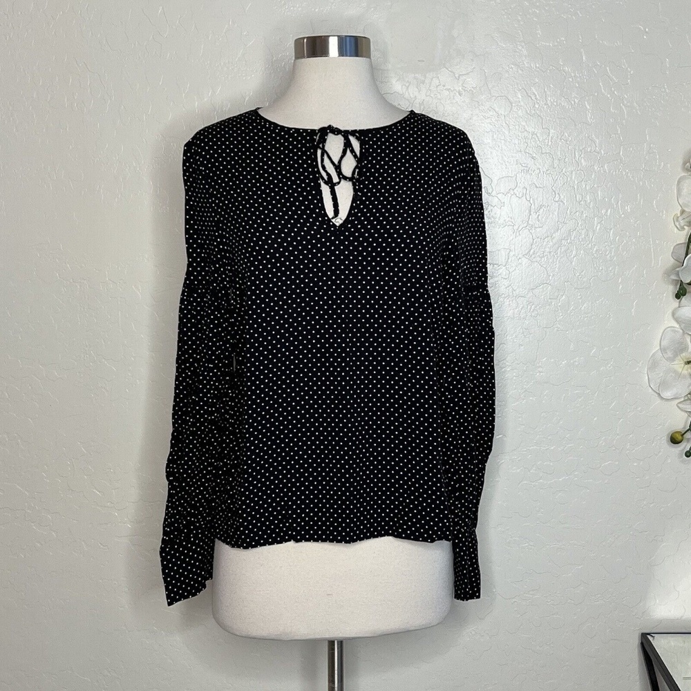 H&m women’s polkadot peasant blouse top in black US 6
